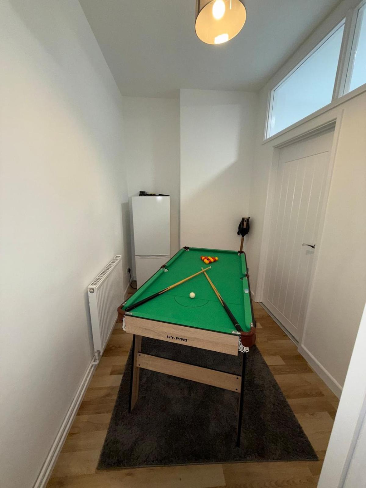 Charming 3-Bedroom House Κάρντιφ Εξωτερικό φωτογραφία